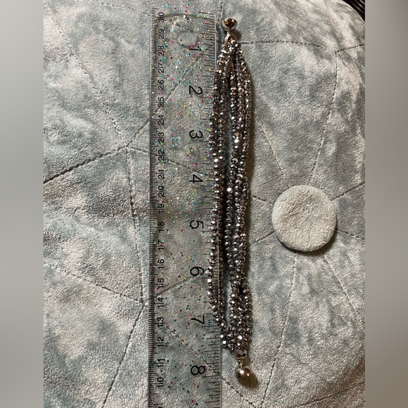 Sparkling 5 Strand Faceted Crystal Glass Beaded Bracelet with Magnetic Closure - Picture 11 of 12
